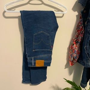 Levi’s 311 skinny shaping jeans